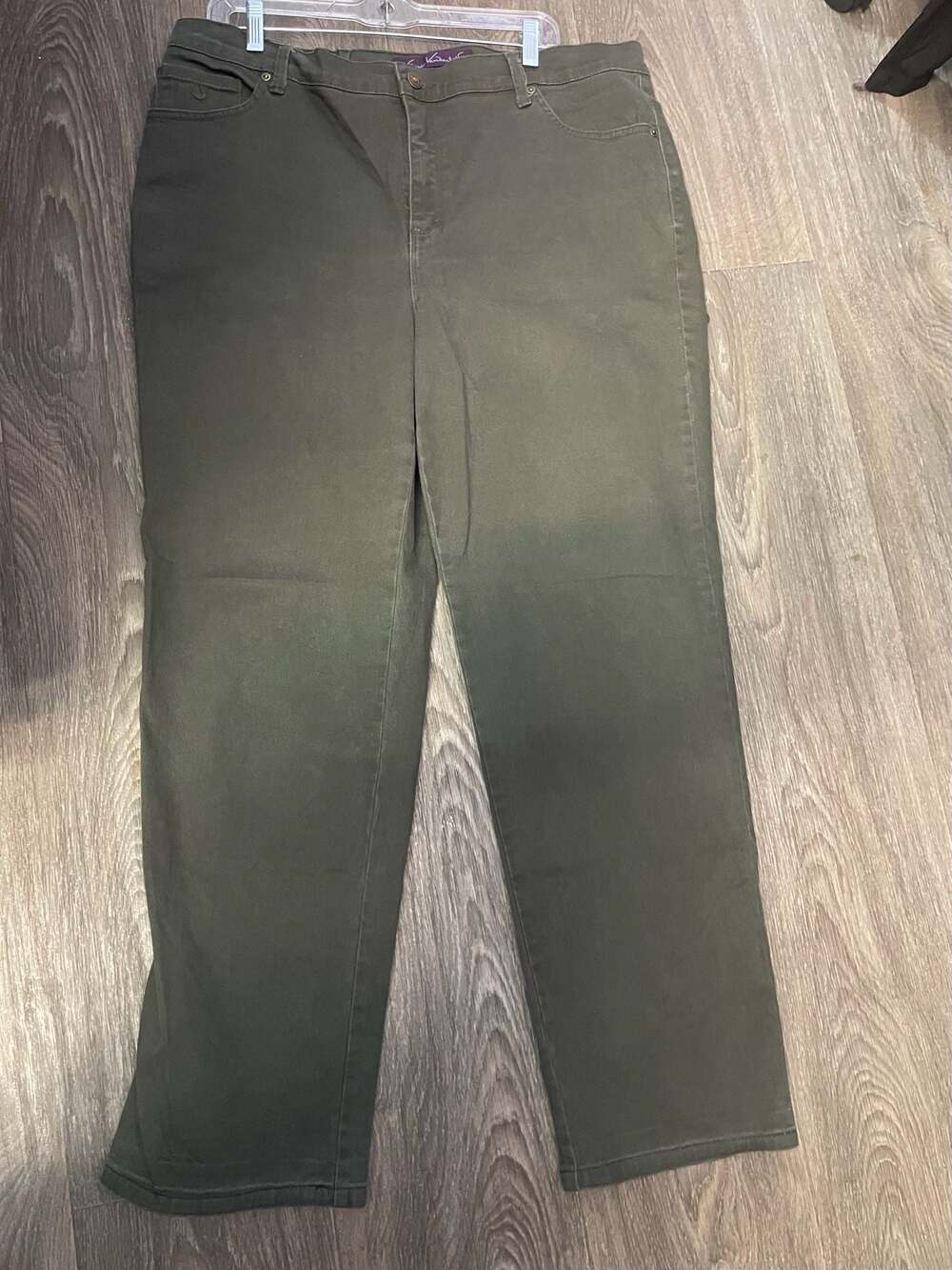 Gloria Vanderbilt Amanda Classic Fit Jeans Olive Green Size 16W